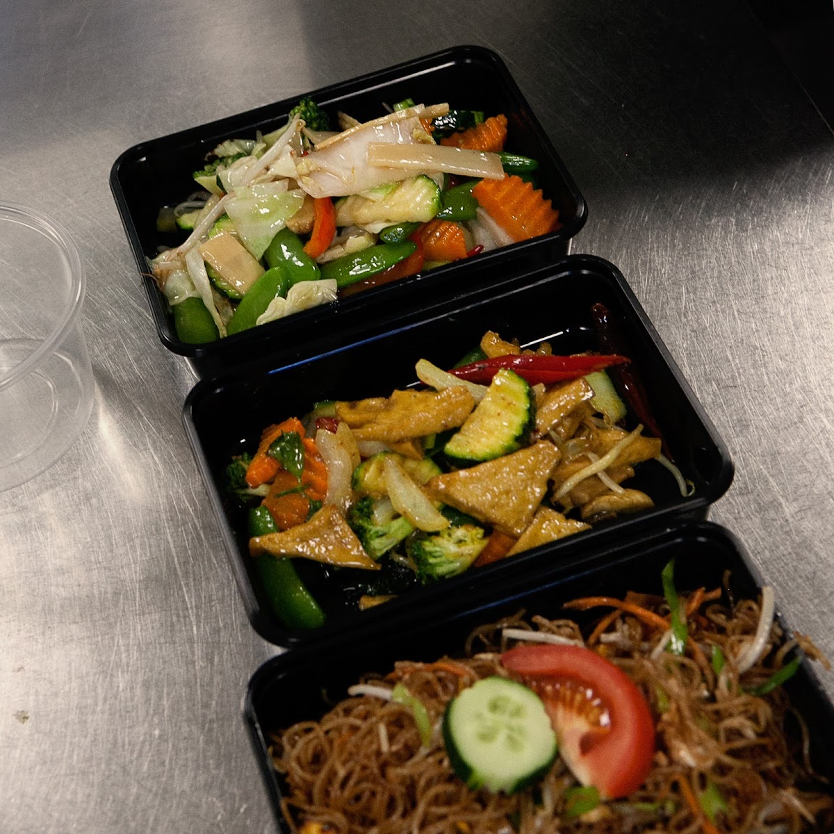 Phonsawan Restaurant Photos 2